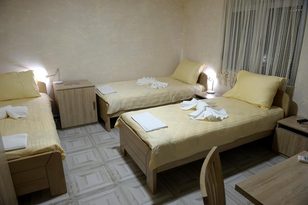 Guesthouse Dokic Leskovac  Esterno foto