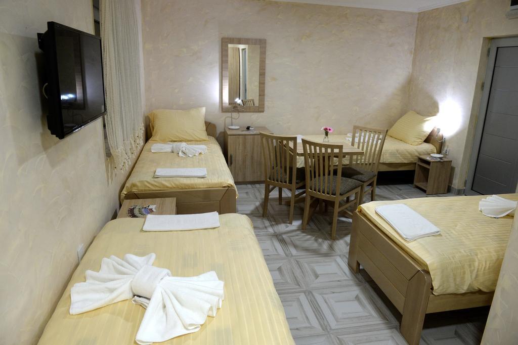 Guesthouse Dokic Leskovac  Esterno foto